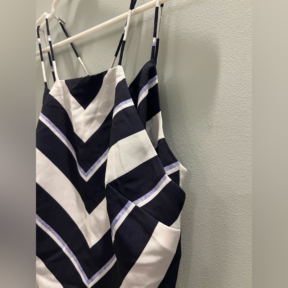 Finders keepers lined tank. Size XS